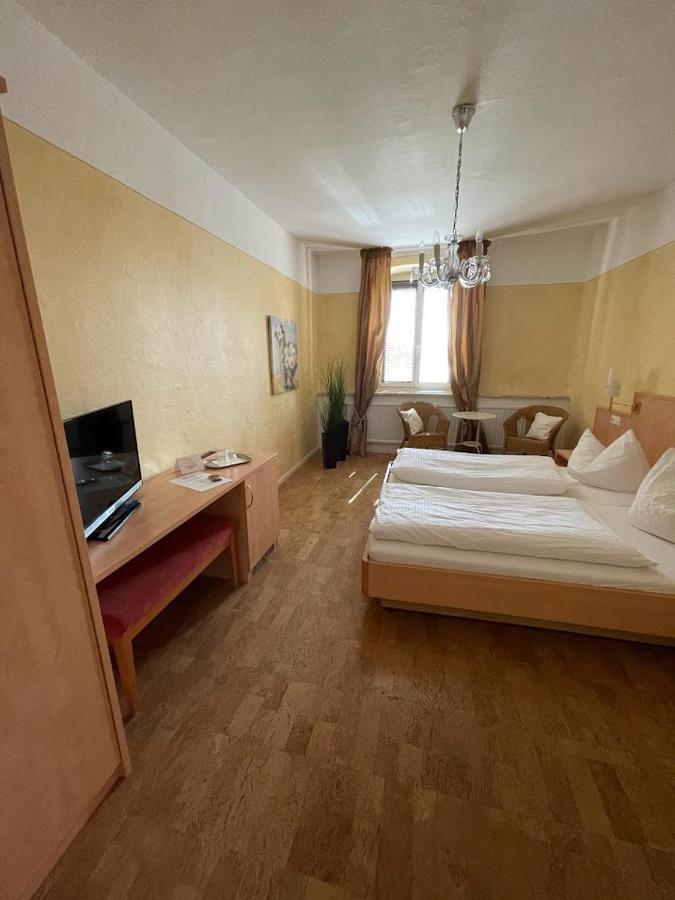 Zum Schwanen Garni Hotel Buggingen Luaran gambar